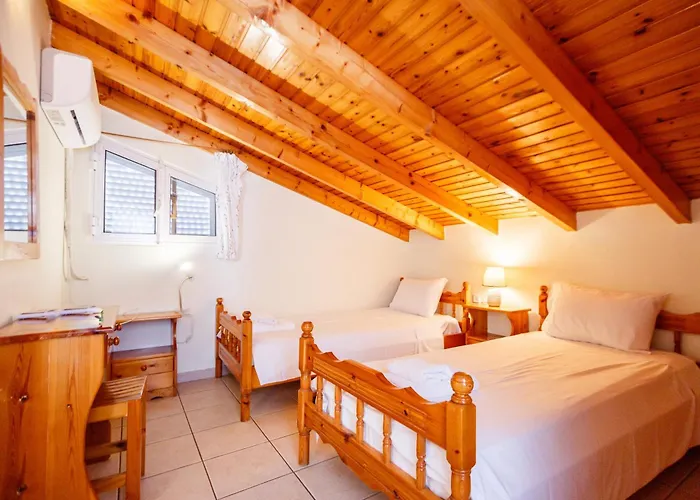 Thetis Αλυκανάς